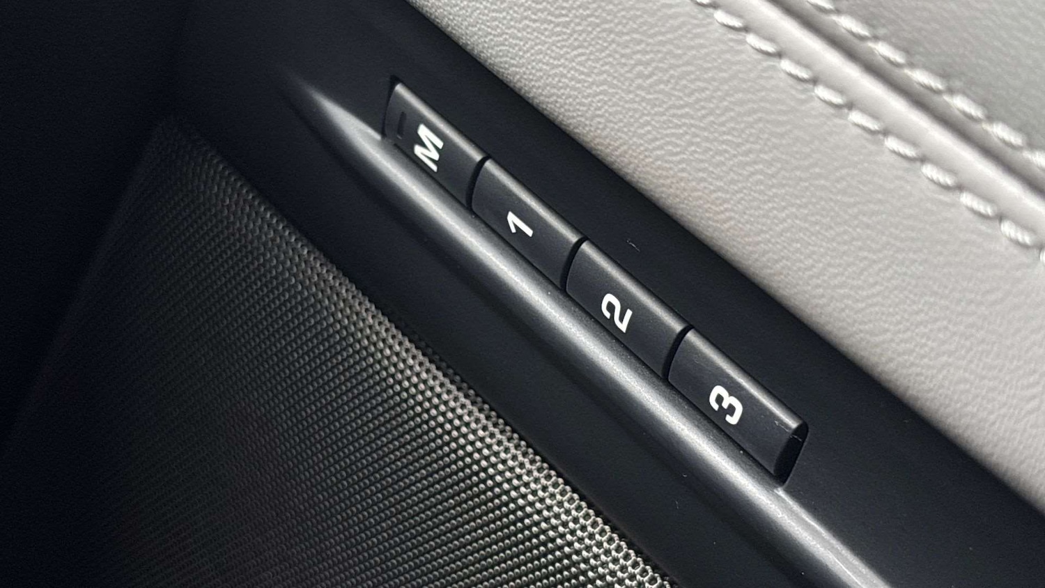 Used Land Rover Range Rover Evoque 2023 for sale - 76460067: Photo 25