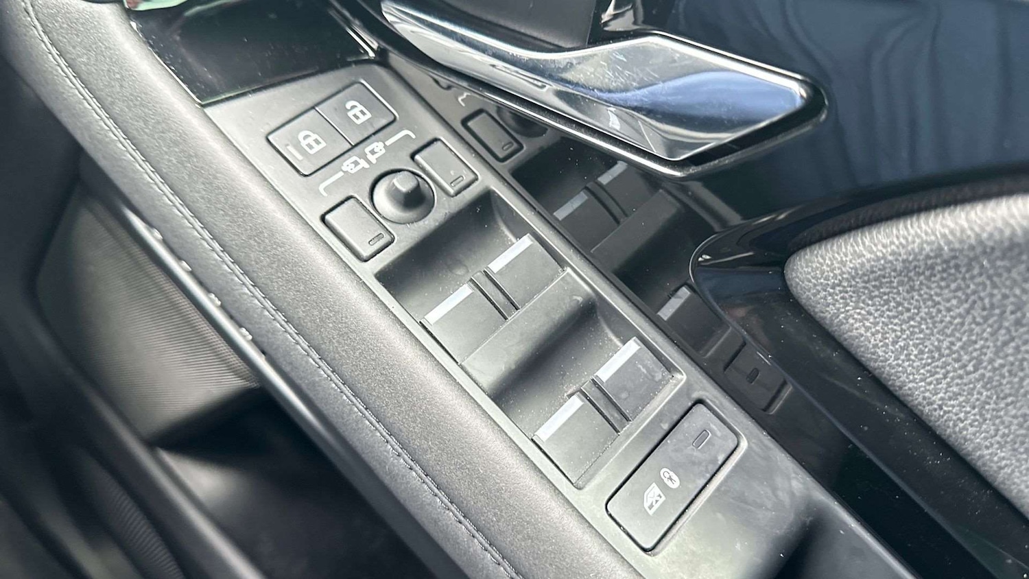 Used Land Rover Range Rover Evoque 2022 for sale - 76842893: Photo 25