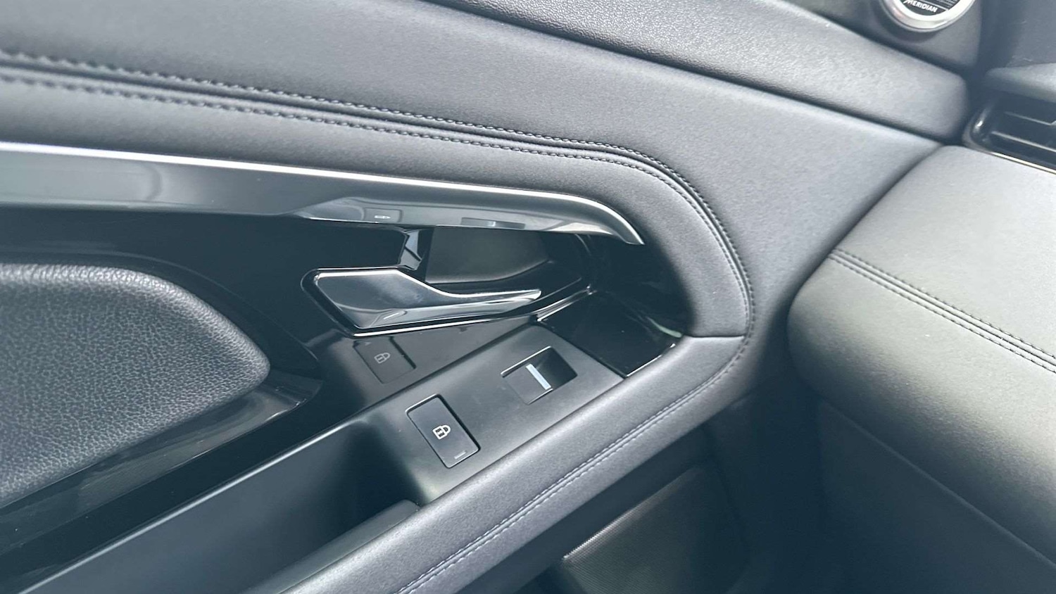 Used Land Rover Range Rover Evoque 2022 for sale - 76842893: Photo 32