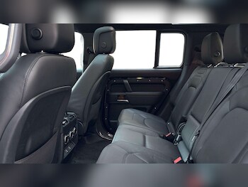 Used Land Rover Defender 2025 for sale - 78465143: Photo