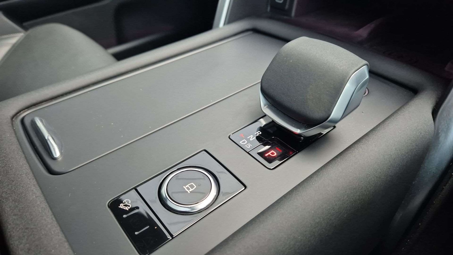 Used Land Rover Discovery 2024 for sale - 77112365: Photo 13