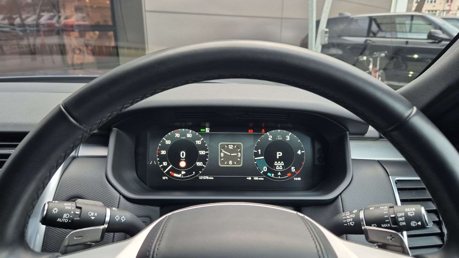 Used Land Rover Discovery 2024 for sale - 77112365: Photo 16