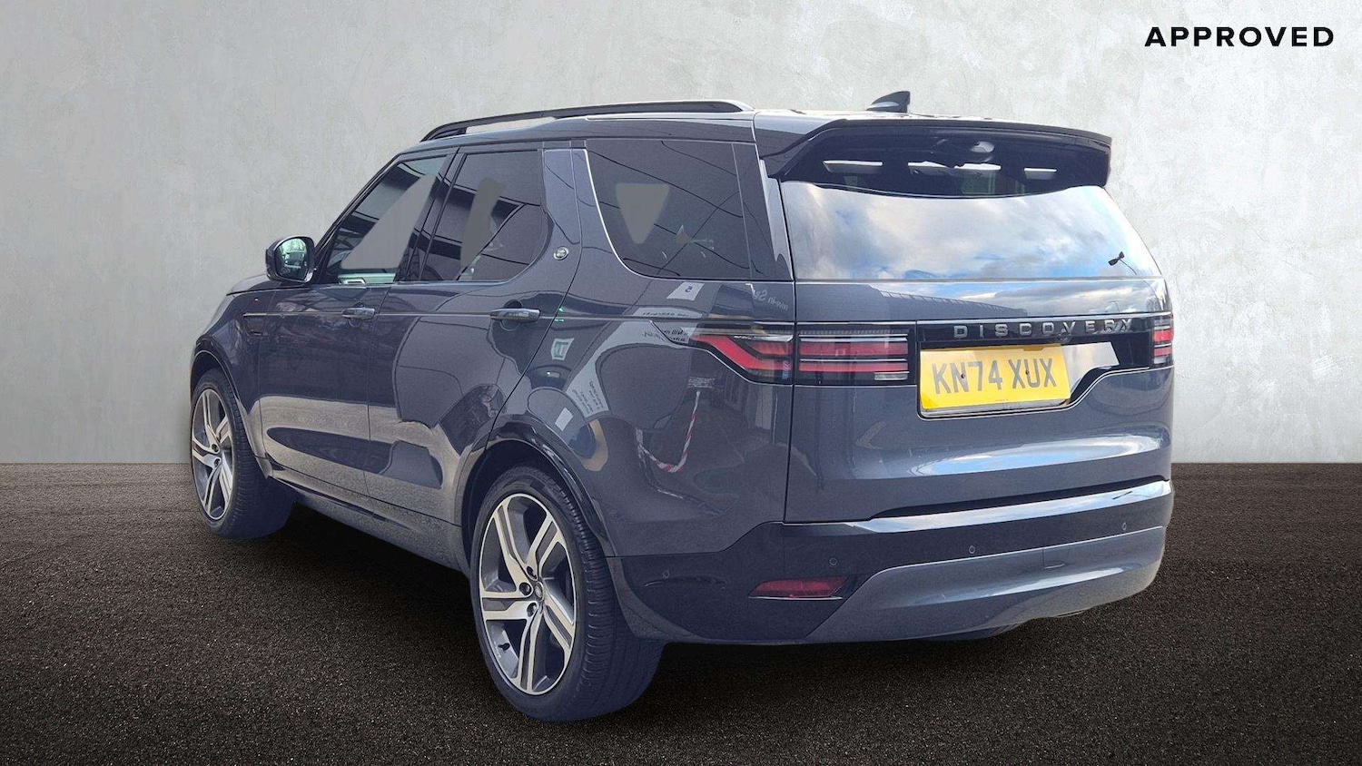 Used Land Rover Discovery 2024 for sale - 77112365: Photo 2