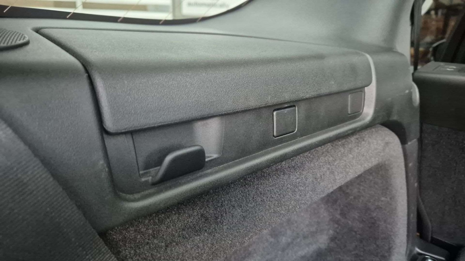 Used Land Rover Discovery 2024 for sale - 77112365: Photo 27