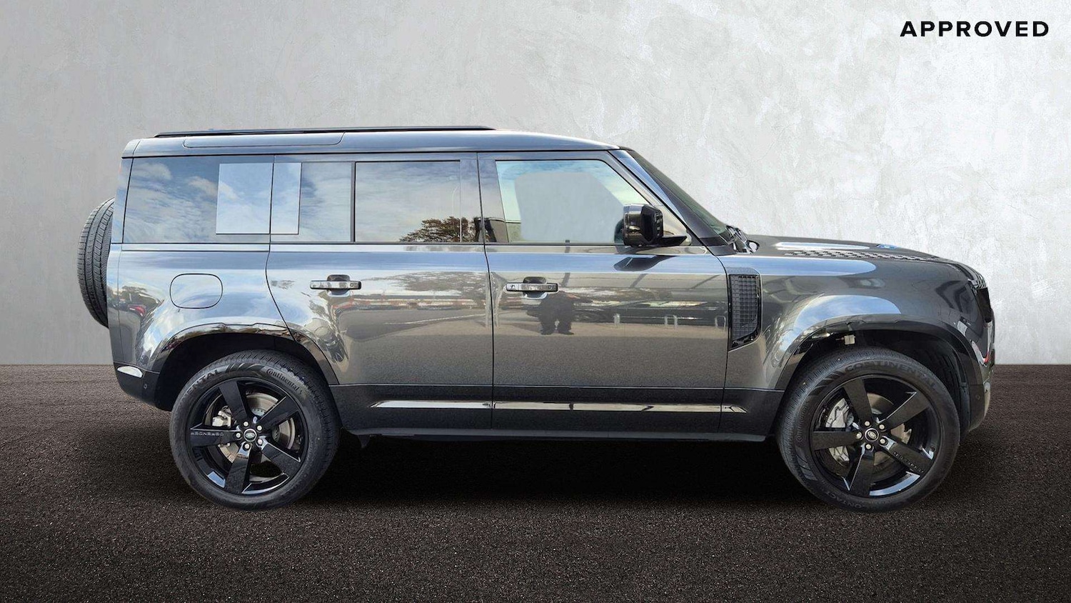 Used Land Rover Defender 2025 for sale - 76460062: Photo 5