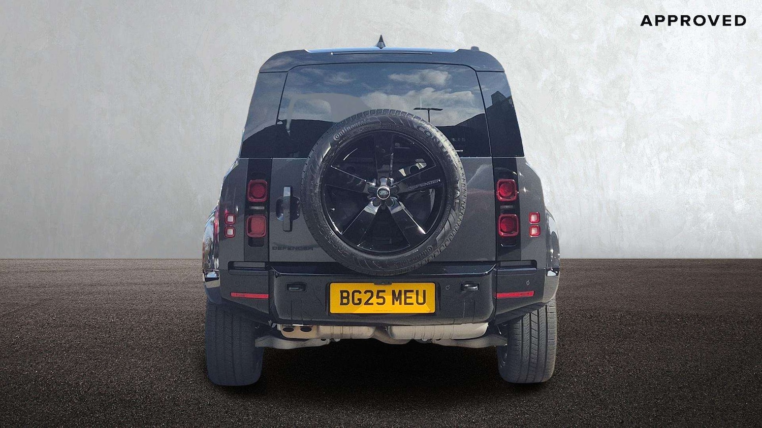 Used Land Rover Defender 2025 for sale - 76460062: Photo 6