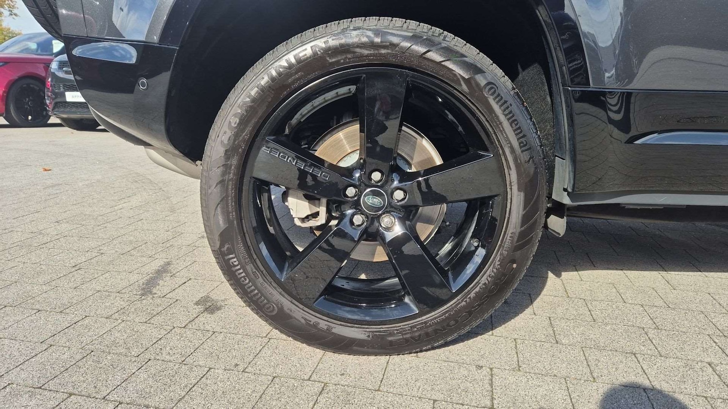 Used Land Rover Defender 2025 for sale - 76460062: Photo 8