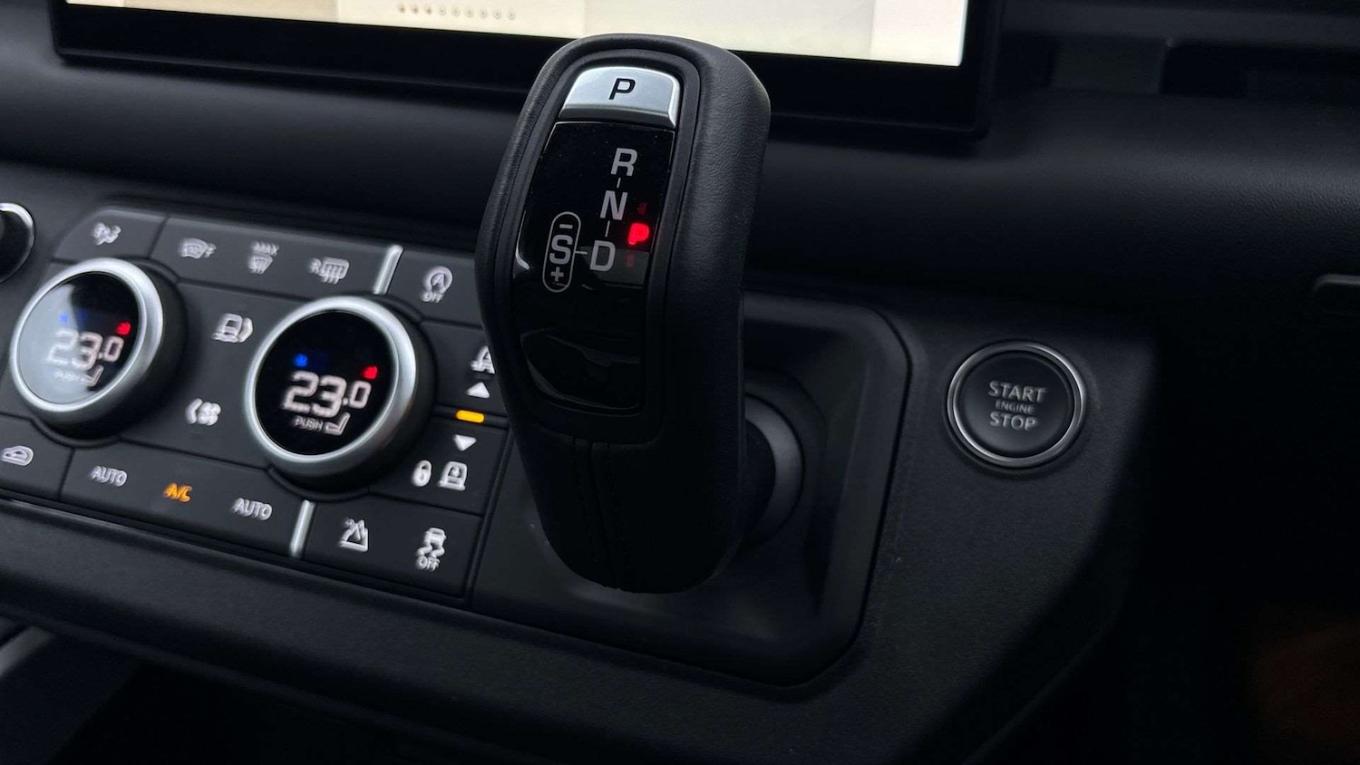 Used Land Rover Defender 2025 for sale - 76761065: Photo 13