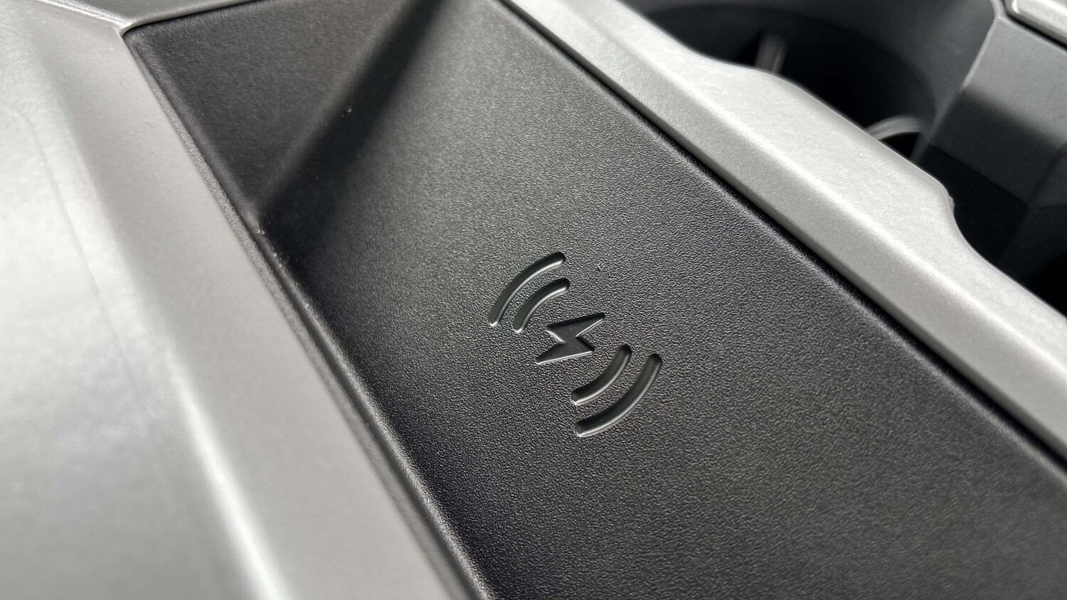 Used Land Rover Defender 2025 for sale - 76761065: Photo 34