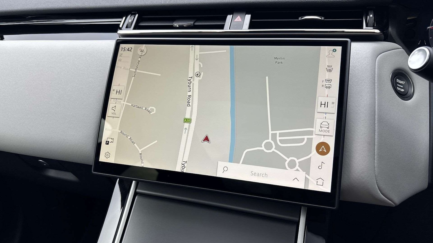 Used Land Rover Range Rover Velar 2025 for sale - 76460686: Photo 11