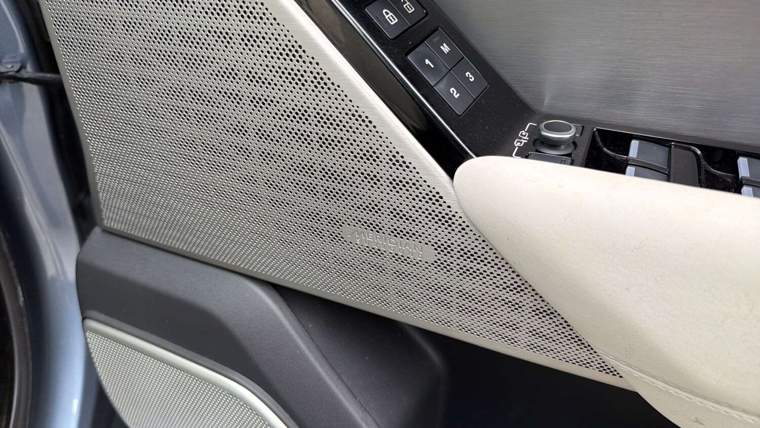 Used Land Rover Range Rover Velar 2022 for sale - 78221275: Photo 24