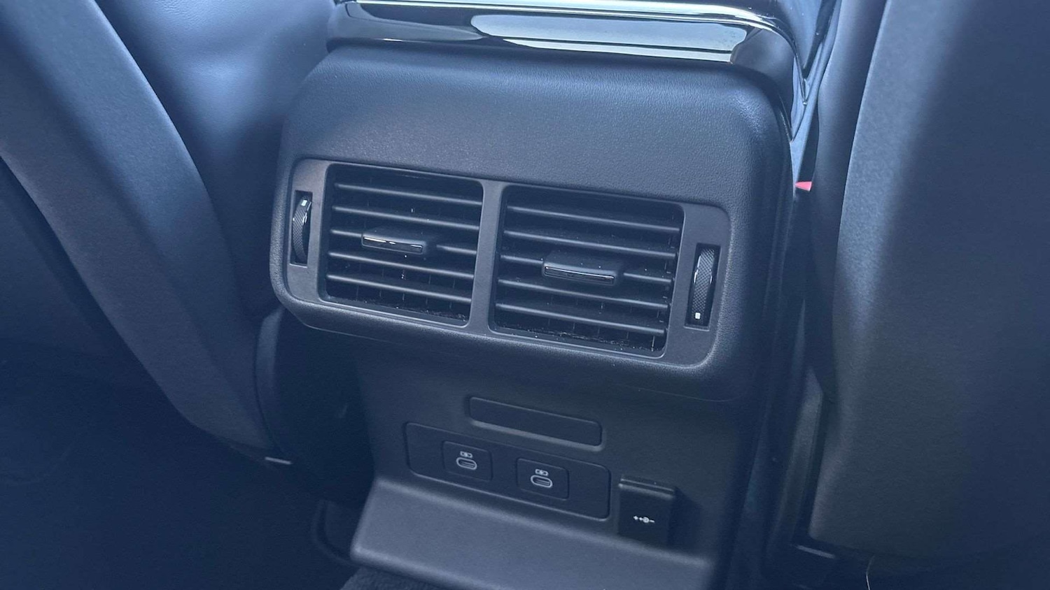 Used Land Rover Range Rover Velar 2025 for sale - 77000237: Photo 18