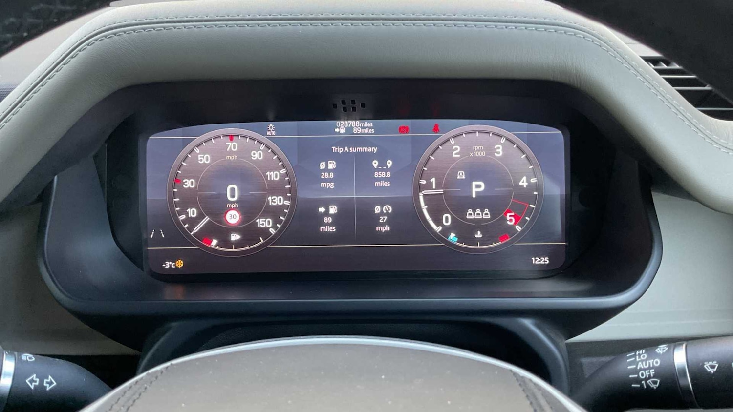 Used Land Rover Defender 2021 for sale - 76460049: Photo 17