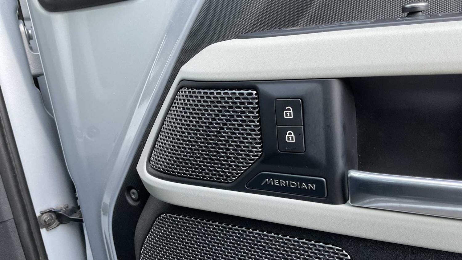 Used Land Rover Defender 2021 for sale - 76460049: Photo 27