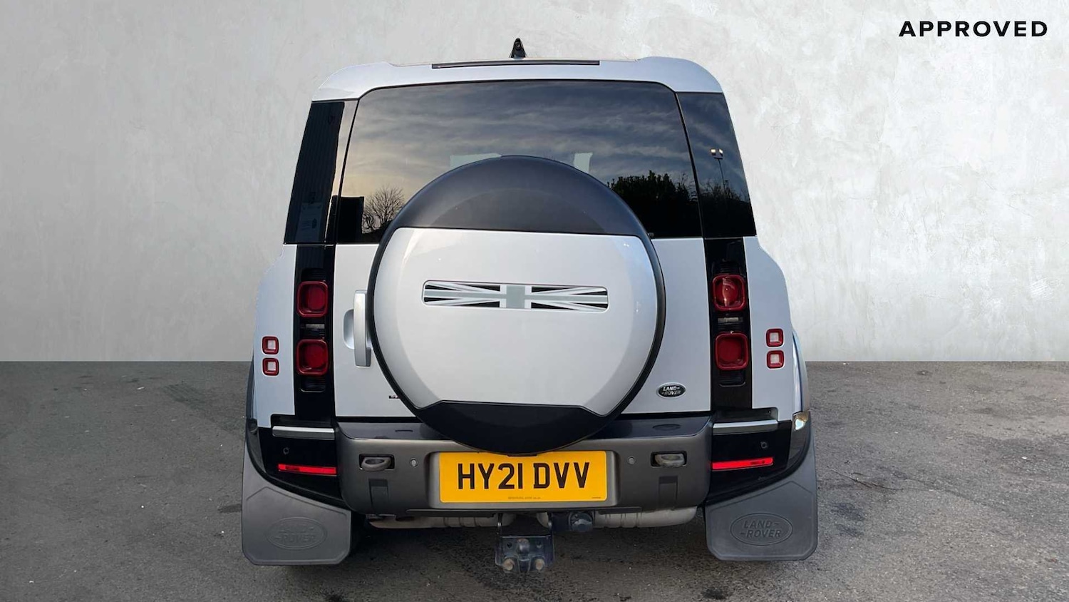 Used Land Rover Defender 2021 for sale - 76460049: Photo 6