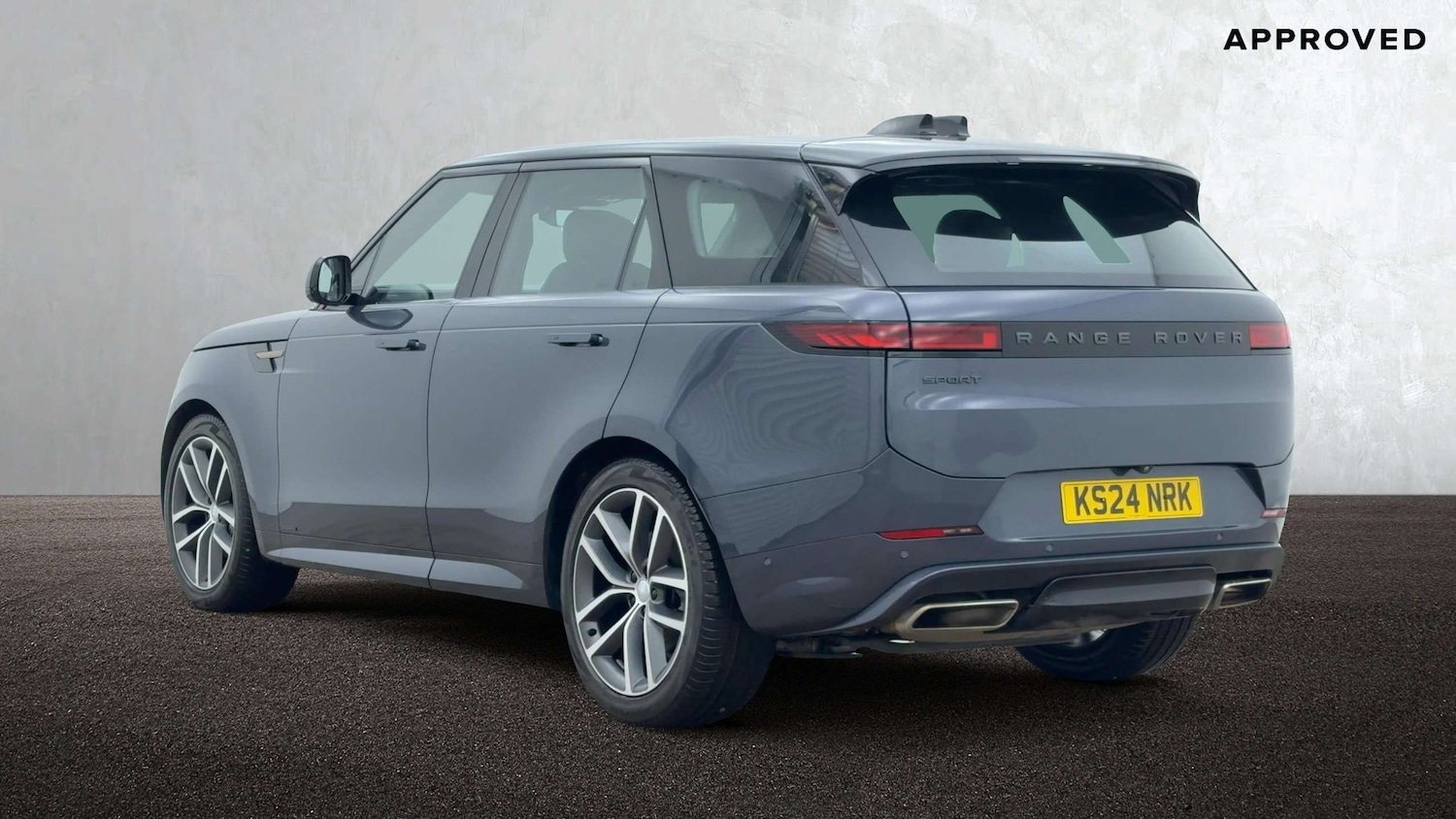 Used Land Rover Range Rover Sport 2024 for sale - 77500224: Photo 2