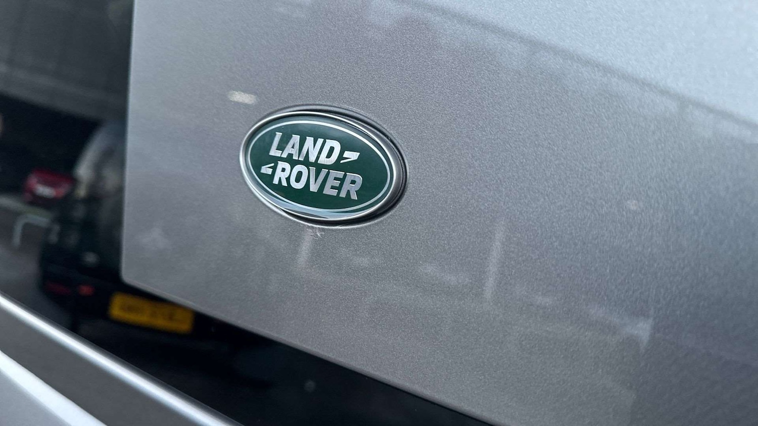 Used Land Rover Defender 2024 for sale - 76842917: Photo 33