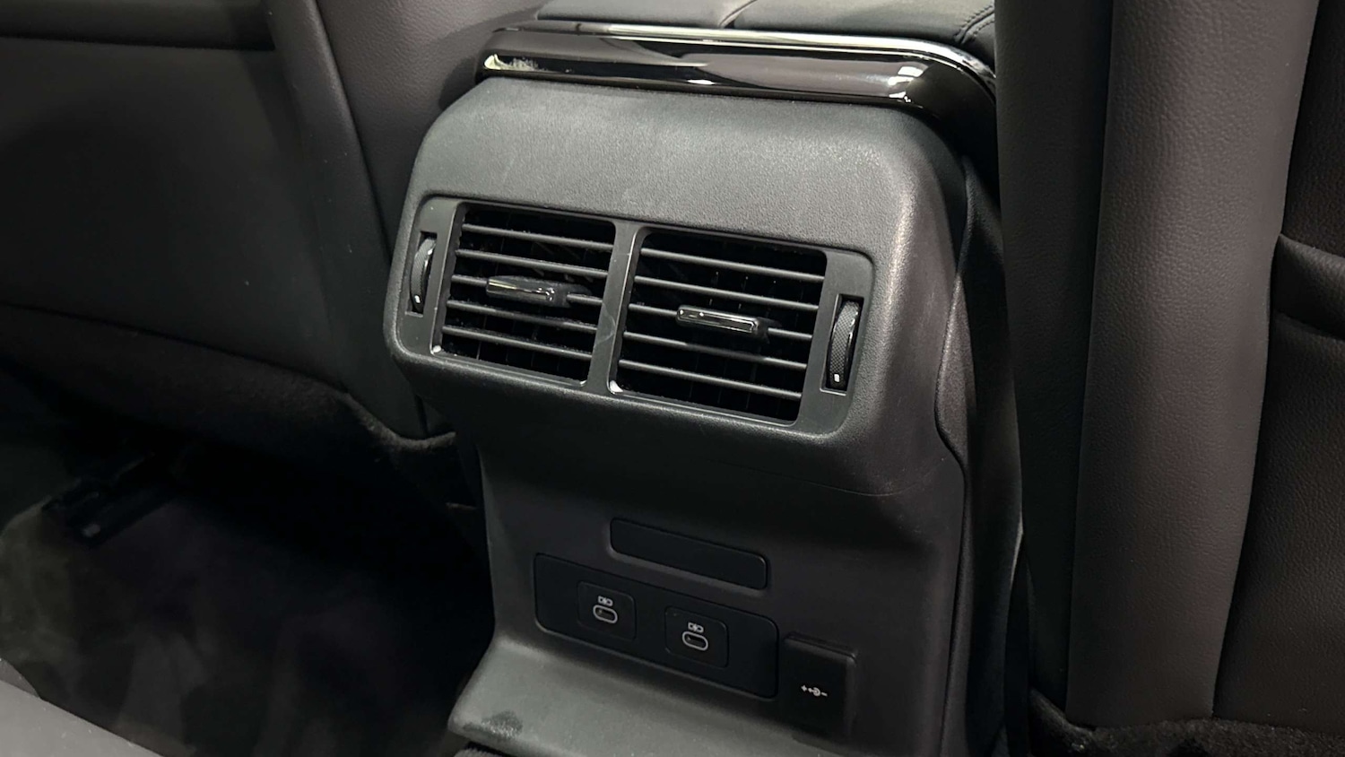 Used Land Rover Range Rover Velar 2023 for sale - 77281850: Photo 18