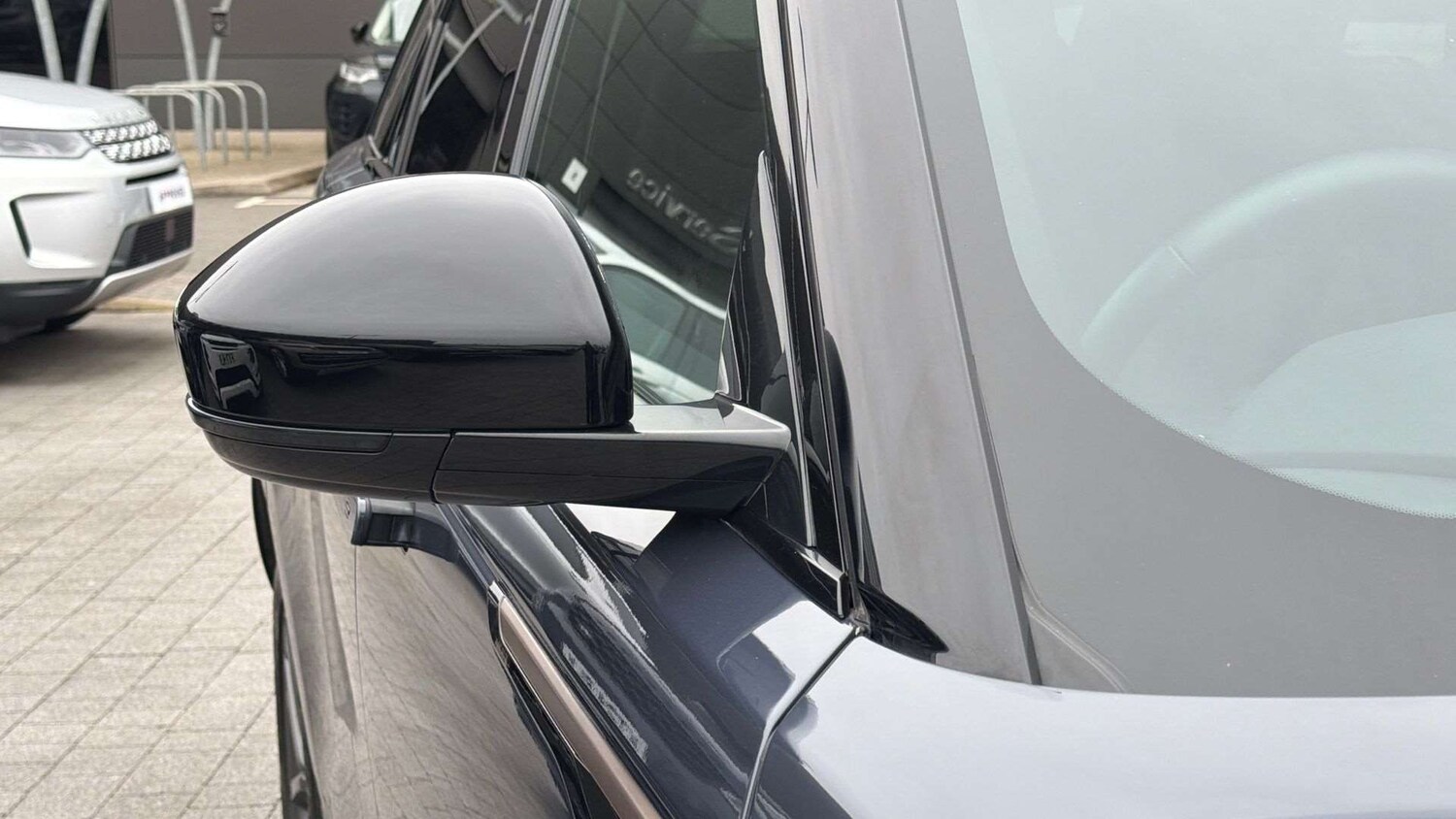 Used Land Rover Range Rover Velar 2023 for sale - 77281850: Photo 30