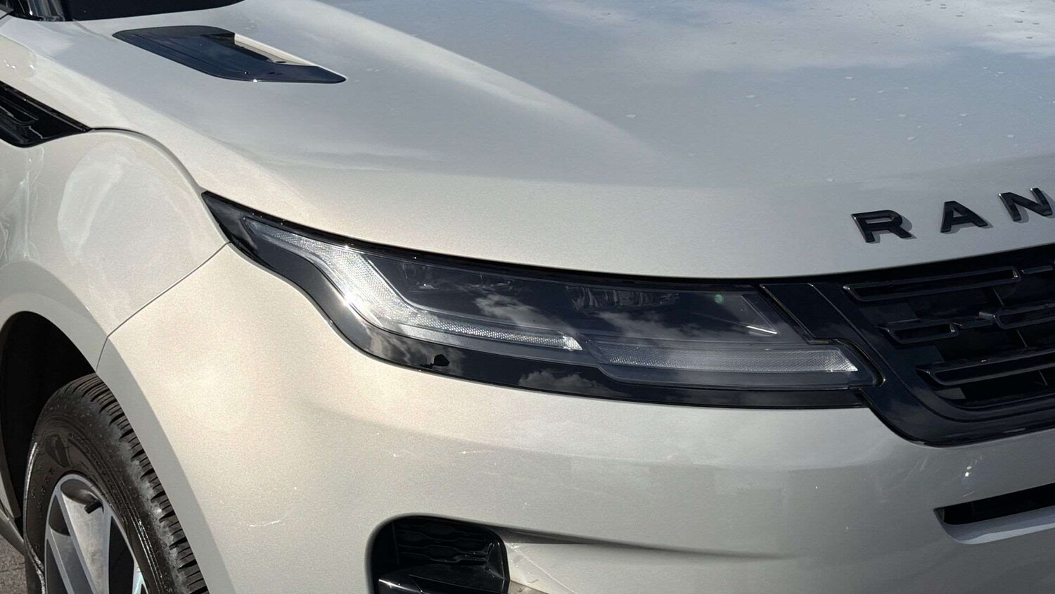 Used Land Rover Range Rover Evoque 2025 for sale - 77972705: Photo 17