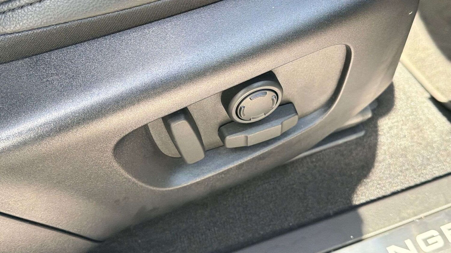 Used Land Rover Range Rover Evoque 2025 for sale - 77972705: Photo 32