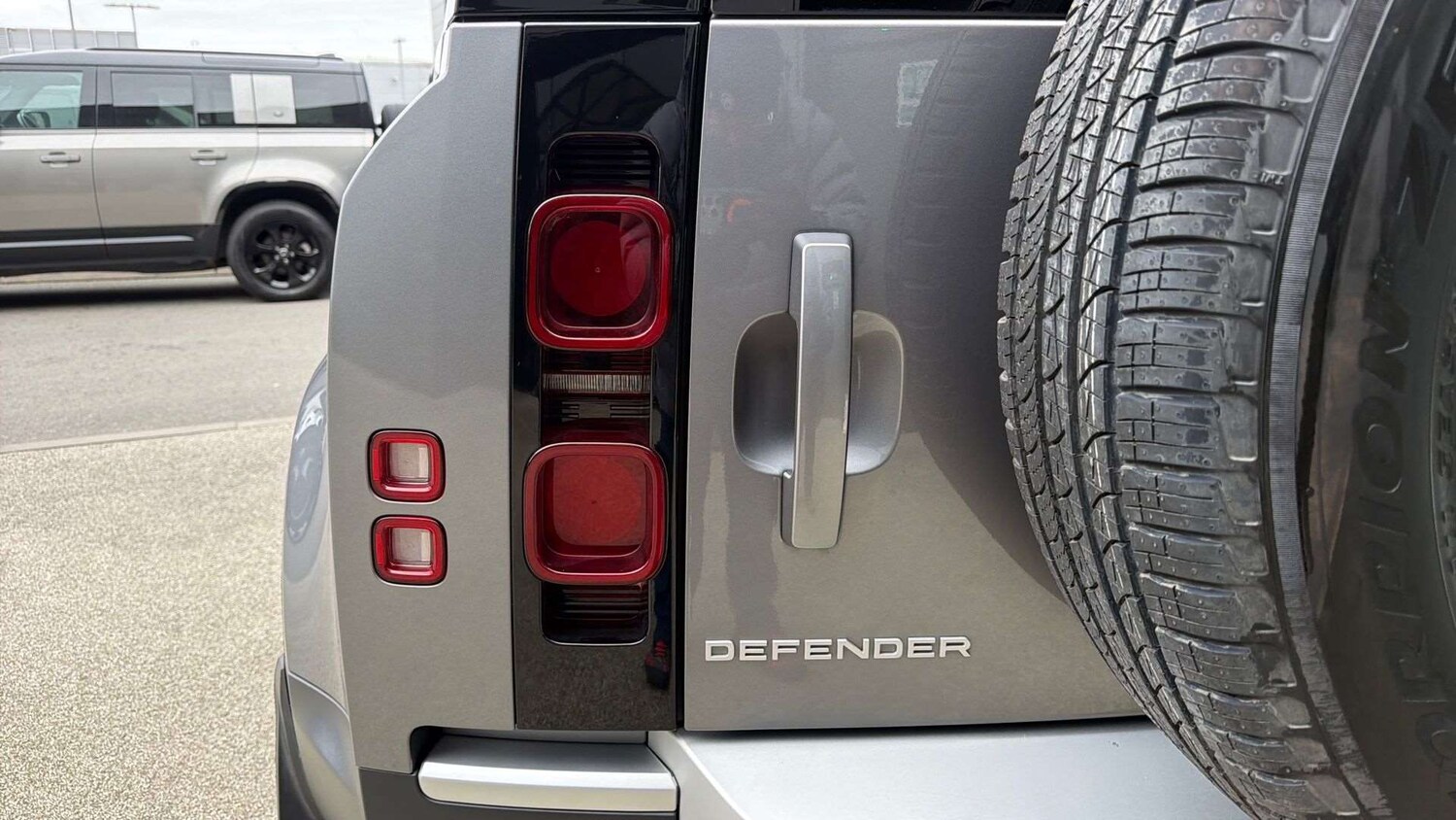 Used Land Rover Defender 2022 for sale - 77397917: Photo 26