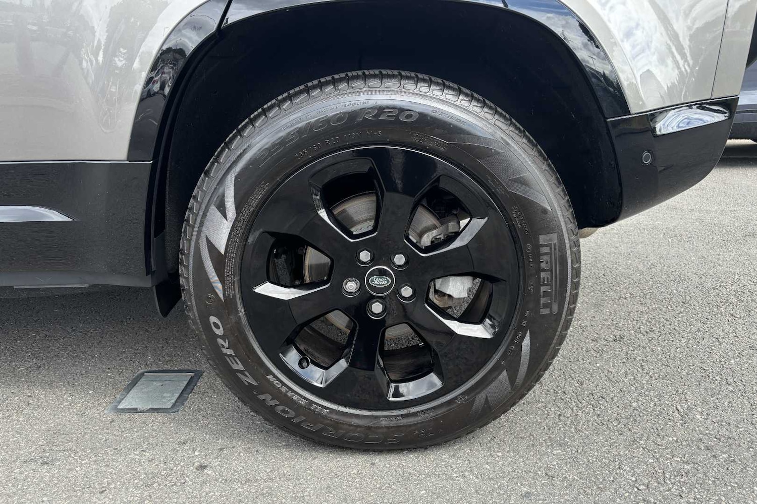 Used Land Rover Defender 2023 for sale - 76460353: Photo 24