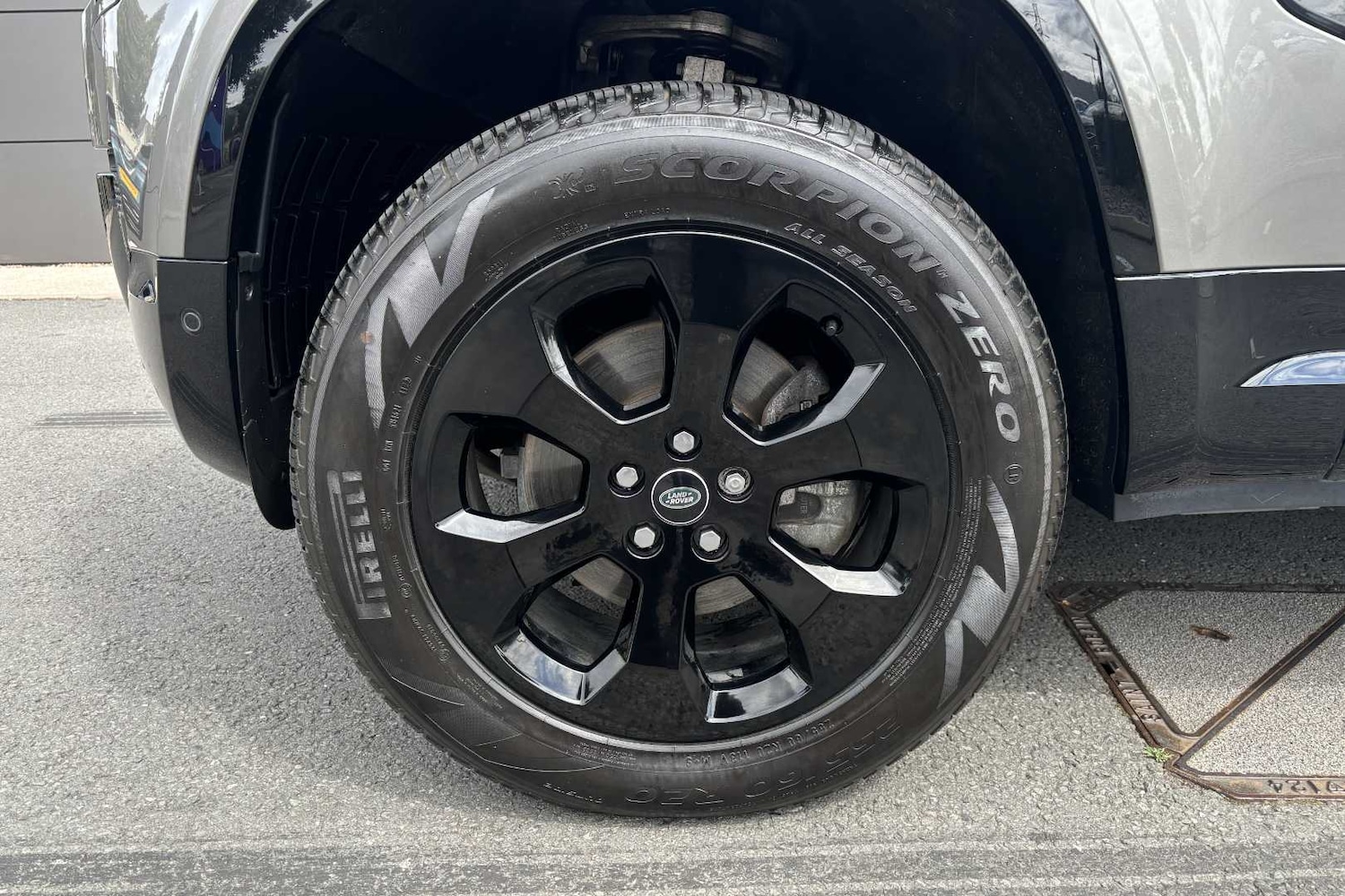 Used Land Rover Defender 2023 for sale - 76460353: Photo 25