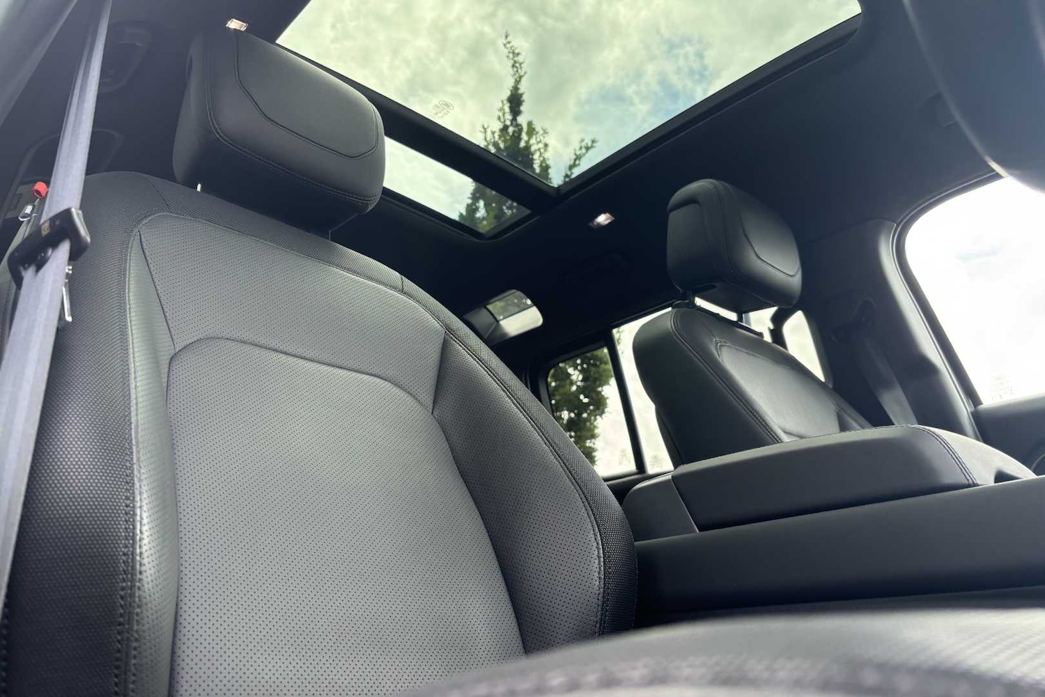 Used Land Rover Defender 2023 for sale - 76460353: Photo 29