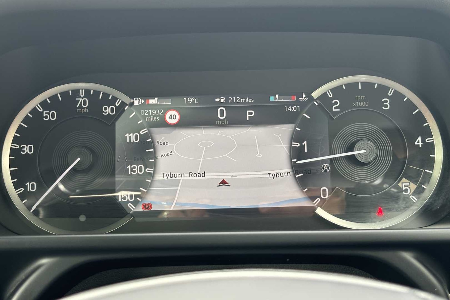 Used Land Rover Defender 2023 for sale - 76460353: Photo 33