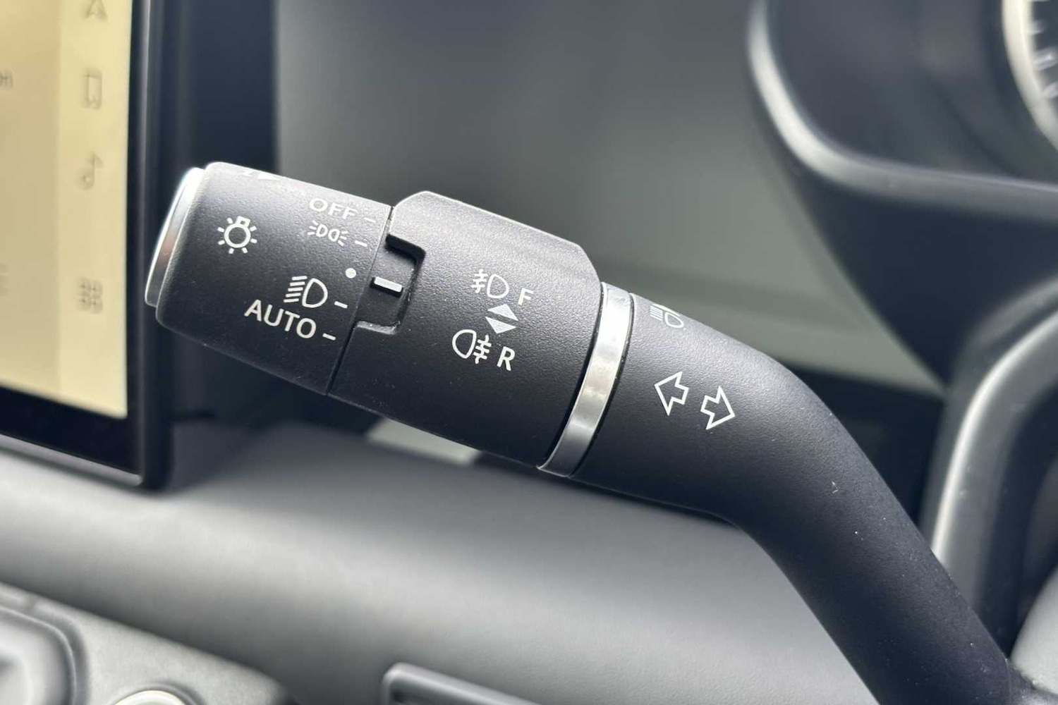 Used Land Rover Defender 2023 for sale - 76460353: Photo 35