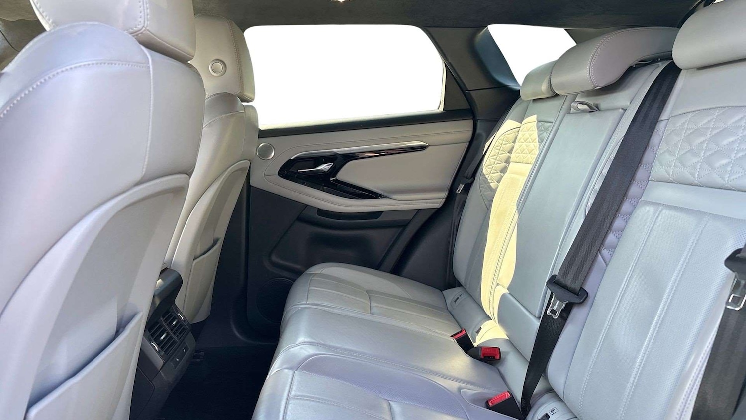 Used Land Rover Range Rover Evoque 2022 for sale - 78023993: Photo 4