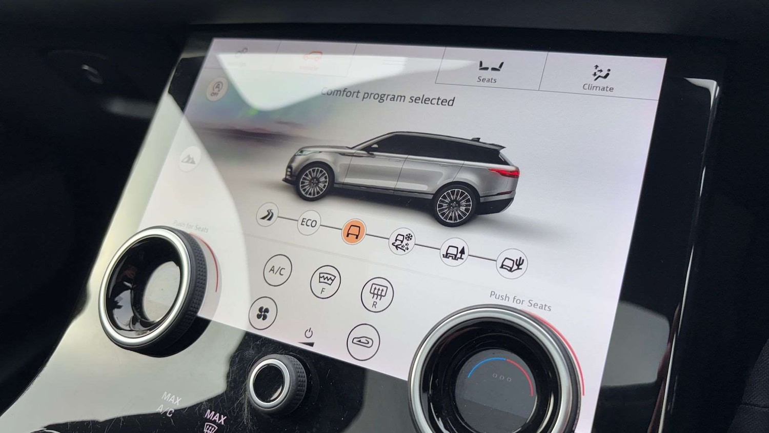 Used Land Rover Range Rover Velar 2019 for sale - 76460192: Photo 29