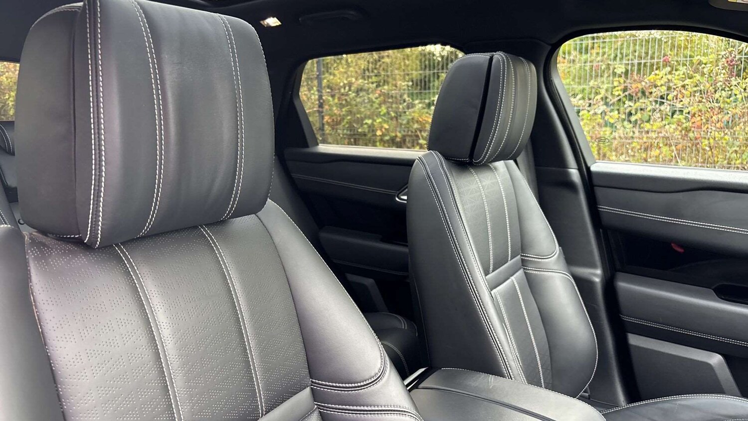 Used Land Rover Range Rover Velar 2019 for sale - 76460192: Photo 33