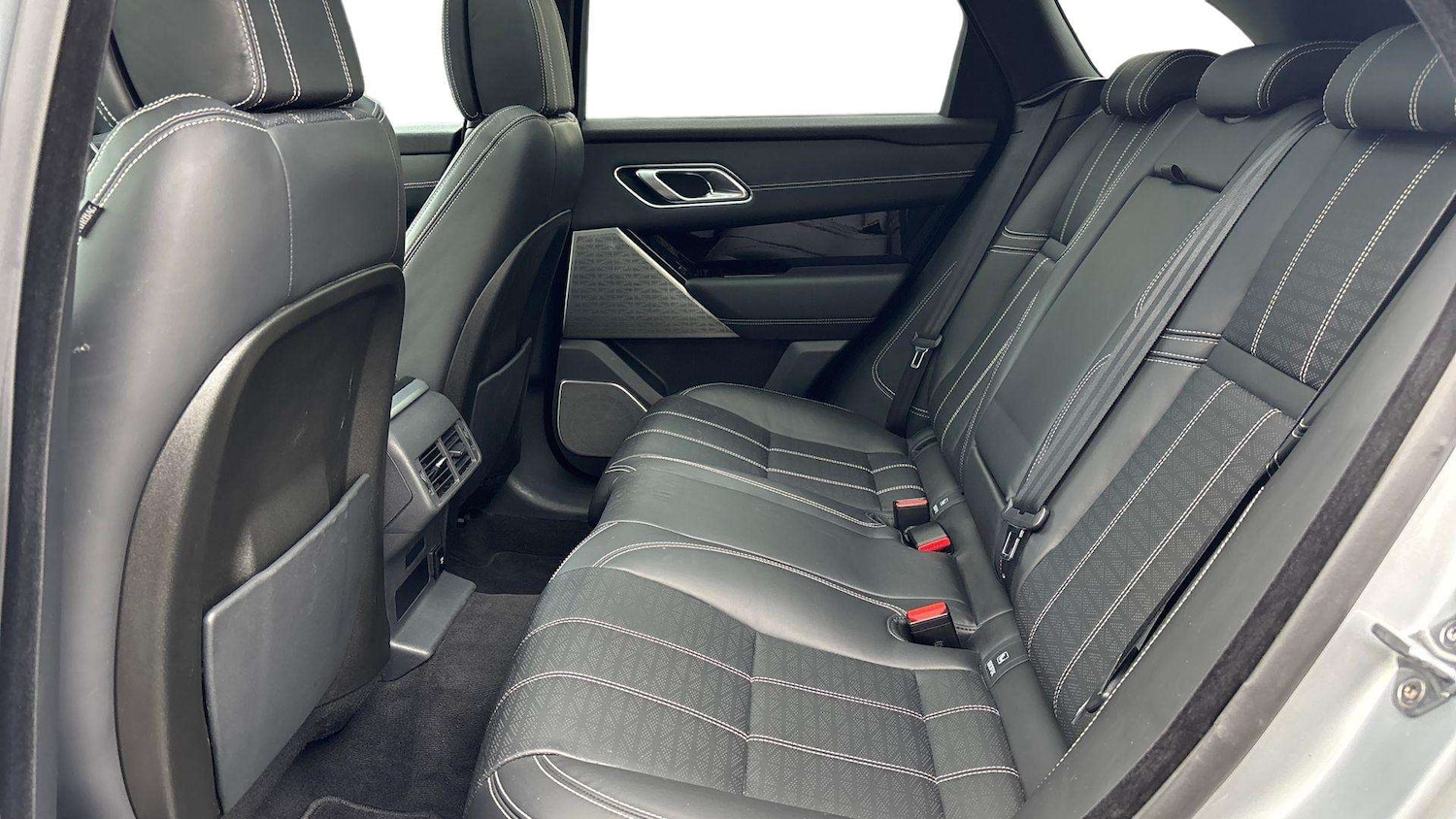 Used Land Rover Range Rover Velar 2019 for sale - 76460192: Photo 4