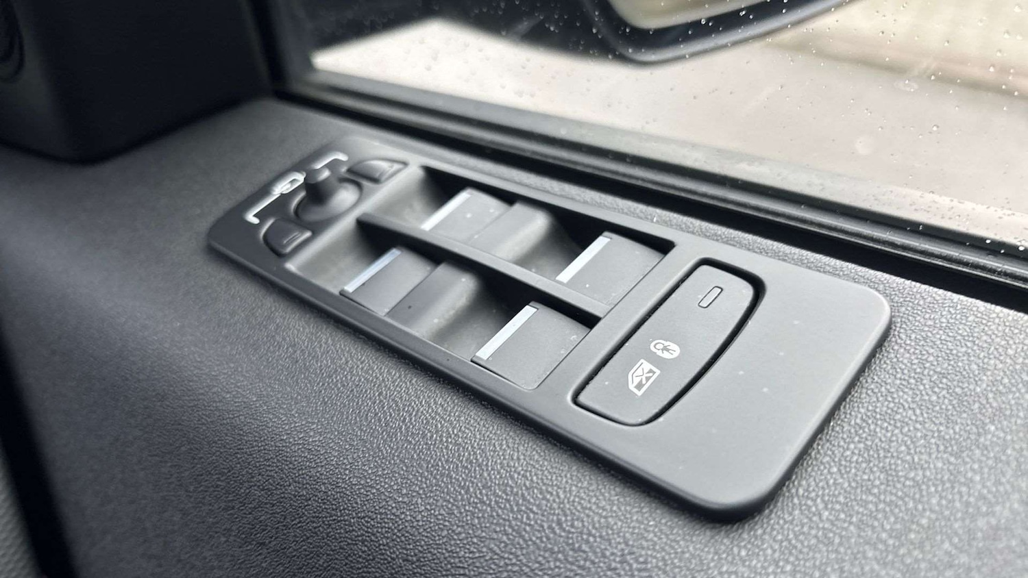 Used Land Rover Discovery Sport 2022 for sale - 76761061: Photo 30