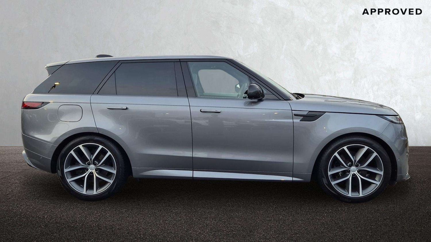 Used Land Rover Range Rover Sport 2024 for sale - 76672931: Photo 5