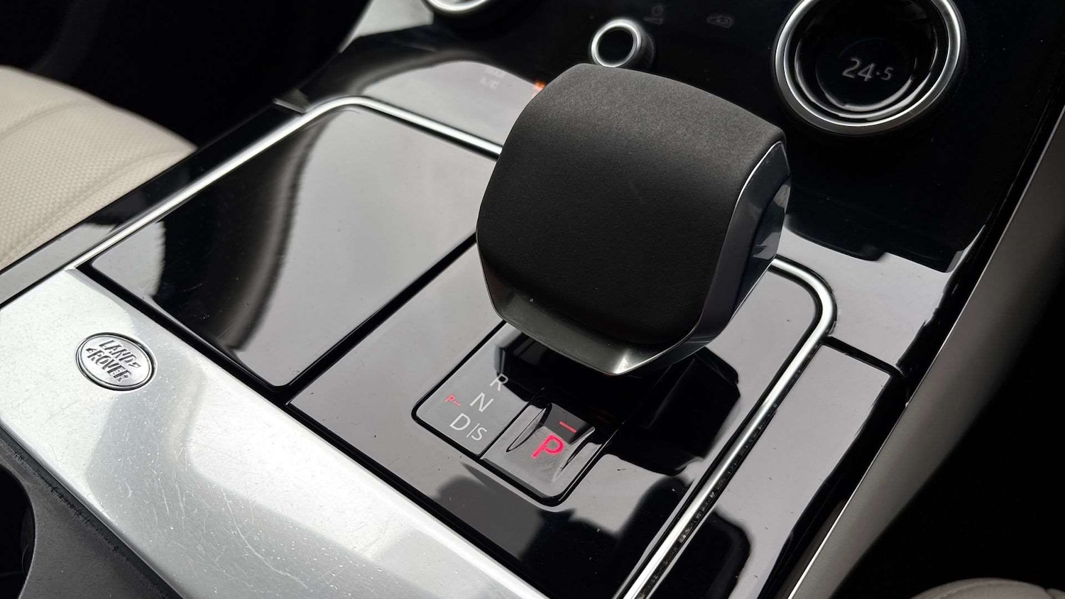 Used Land Rover Range Rover Velar 2021 for sale - 76460348: Photo 13