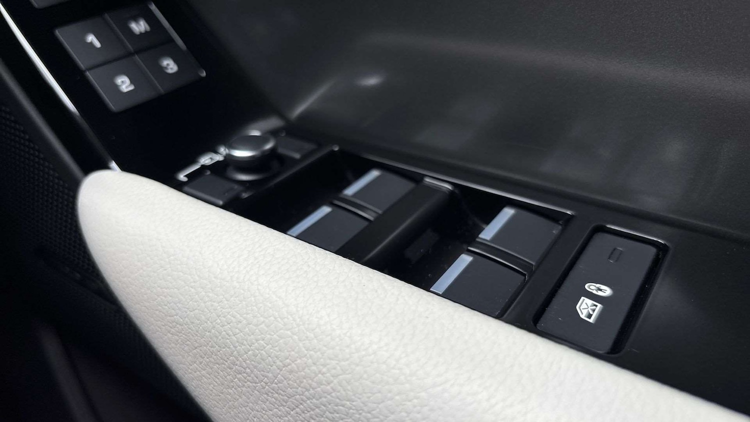 Used Land Rover Range Rover Velar 2021 for sale - 76460348: Photo 28