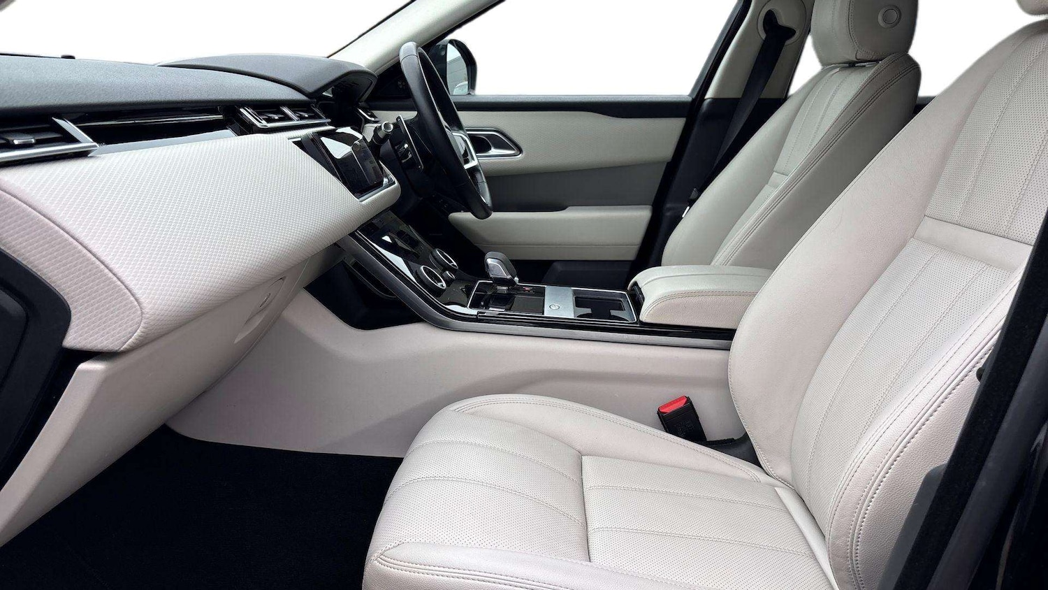 Used Land Rover Range Rover Velar 2021 for sale - 76460348: Photo 3