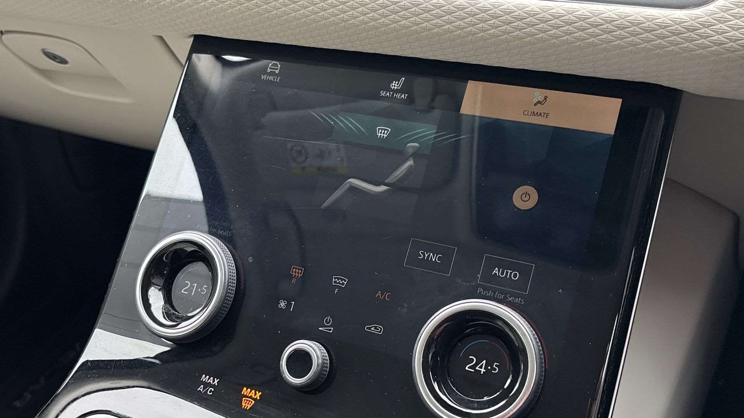 Used Land Rover Range Rover Velar 2021 for sale - 76460348: Photo 32