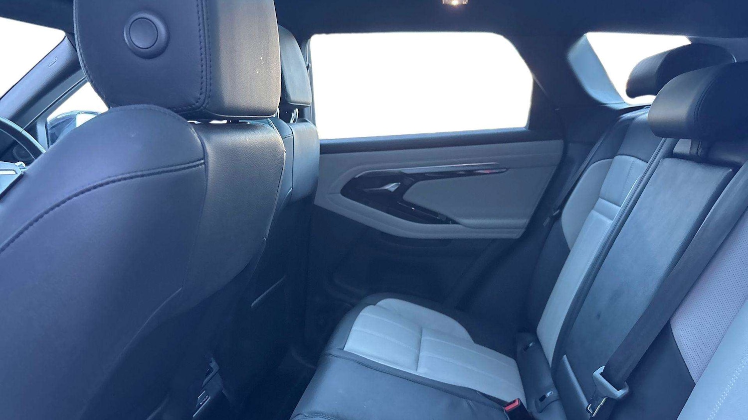 Used Land Rover Range Rover Evoque 2022 for sale - 77561098: Photo 4