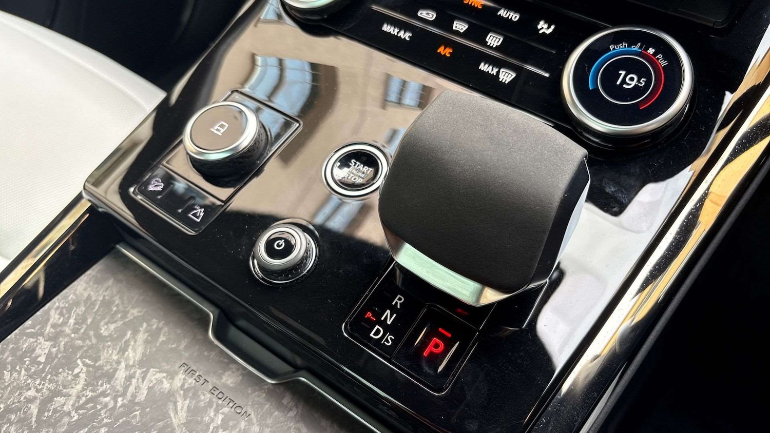 Used Land Rover Range Rover Sport 2024 for sale - 77373769: Photo 13