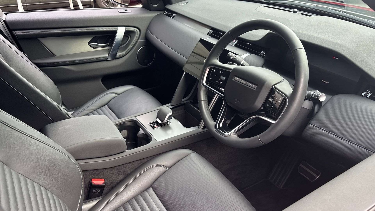 Used Land Rover Discovery Sport 2025 for sale - 76460618: Photo 32