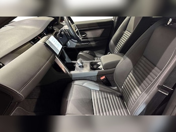 Used Land Rover Discovery Sport 2025 for sale - 76460618: Photo