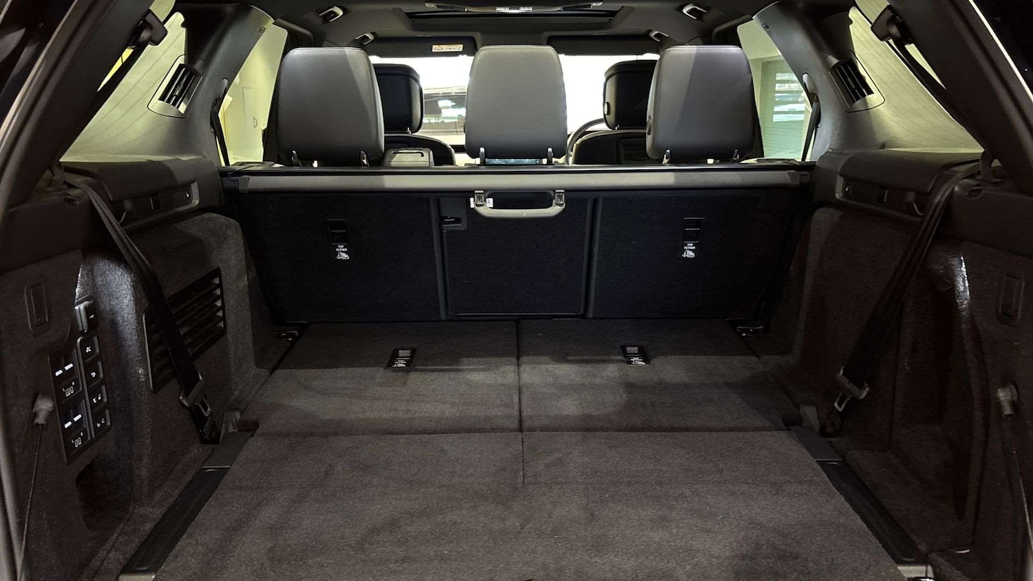 Used Land Rover Discovery 2023 for sale - 76460369: Photo 10