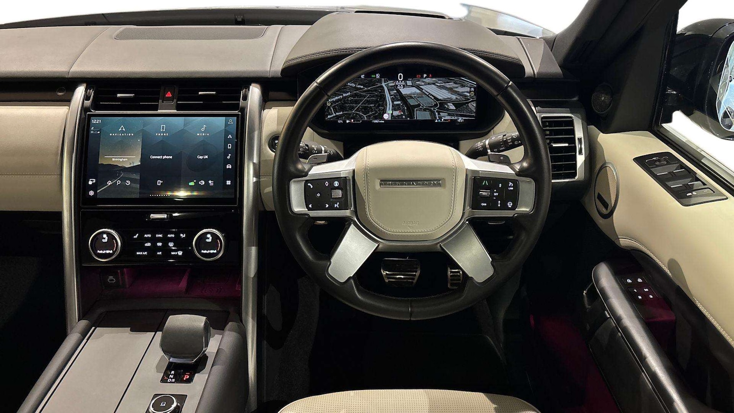 Used Land Rover Discovery 2023 for sale - 76460369: Photo 15