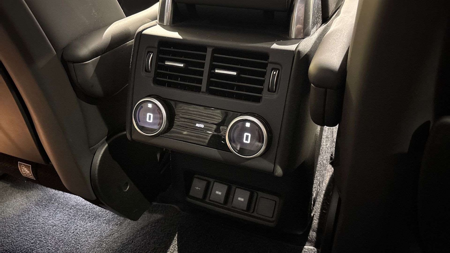 Used Land Rover Discovery 2023 for sale - 76460369: Photo 18