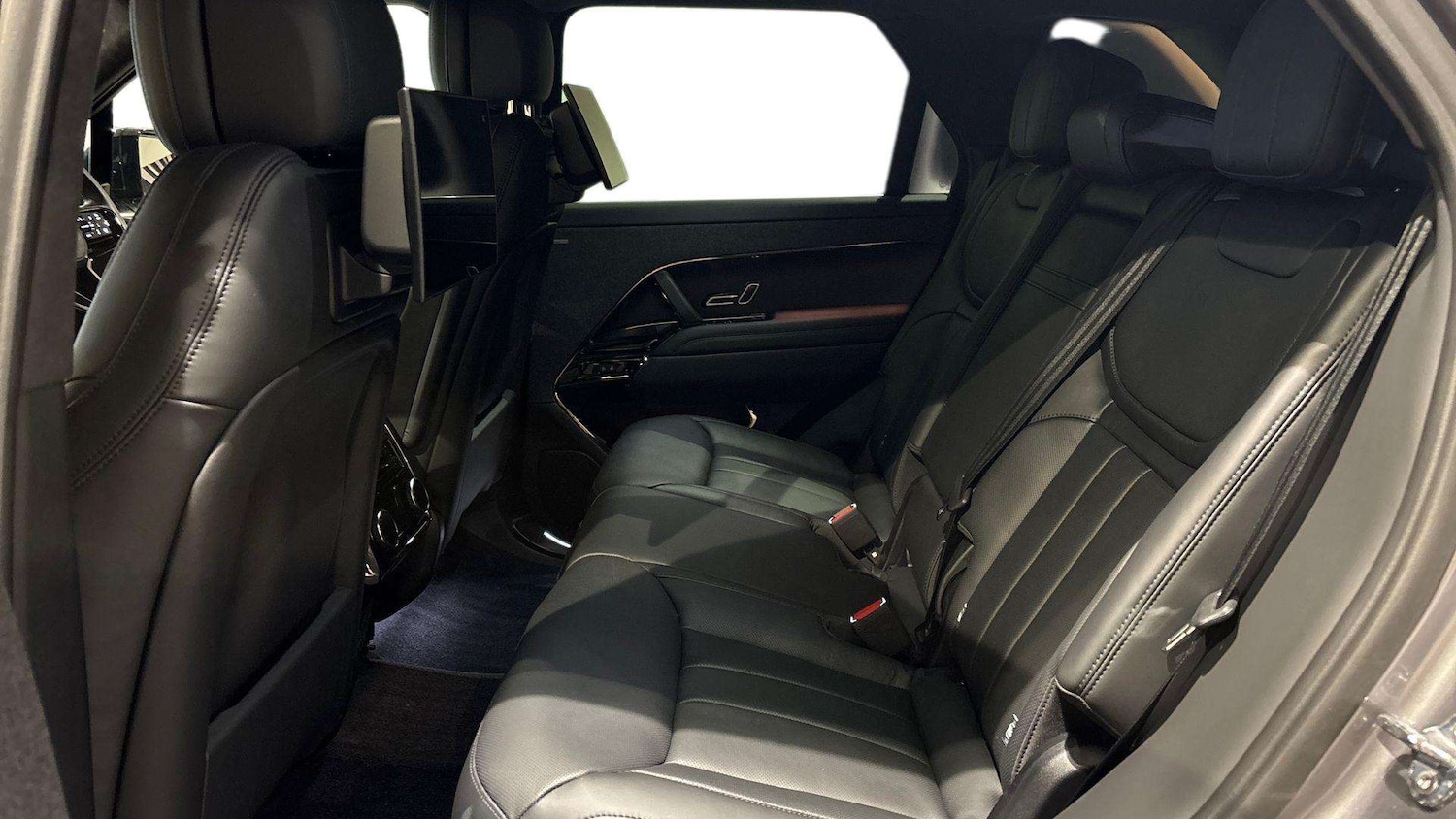 Used Land Rover Range Rover Sport 2024 for sale - 77022192: Photo 4