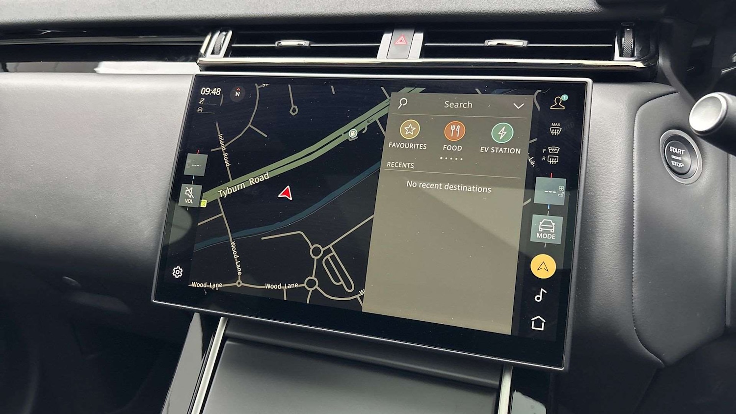 Used Land Rover Range Rover Velar 2024 for sale - 76460391: Photo 11